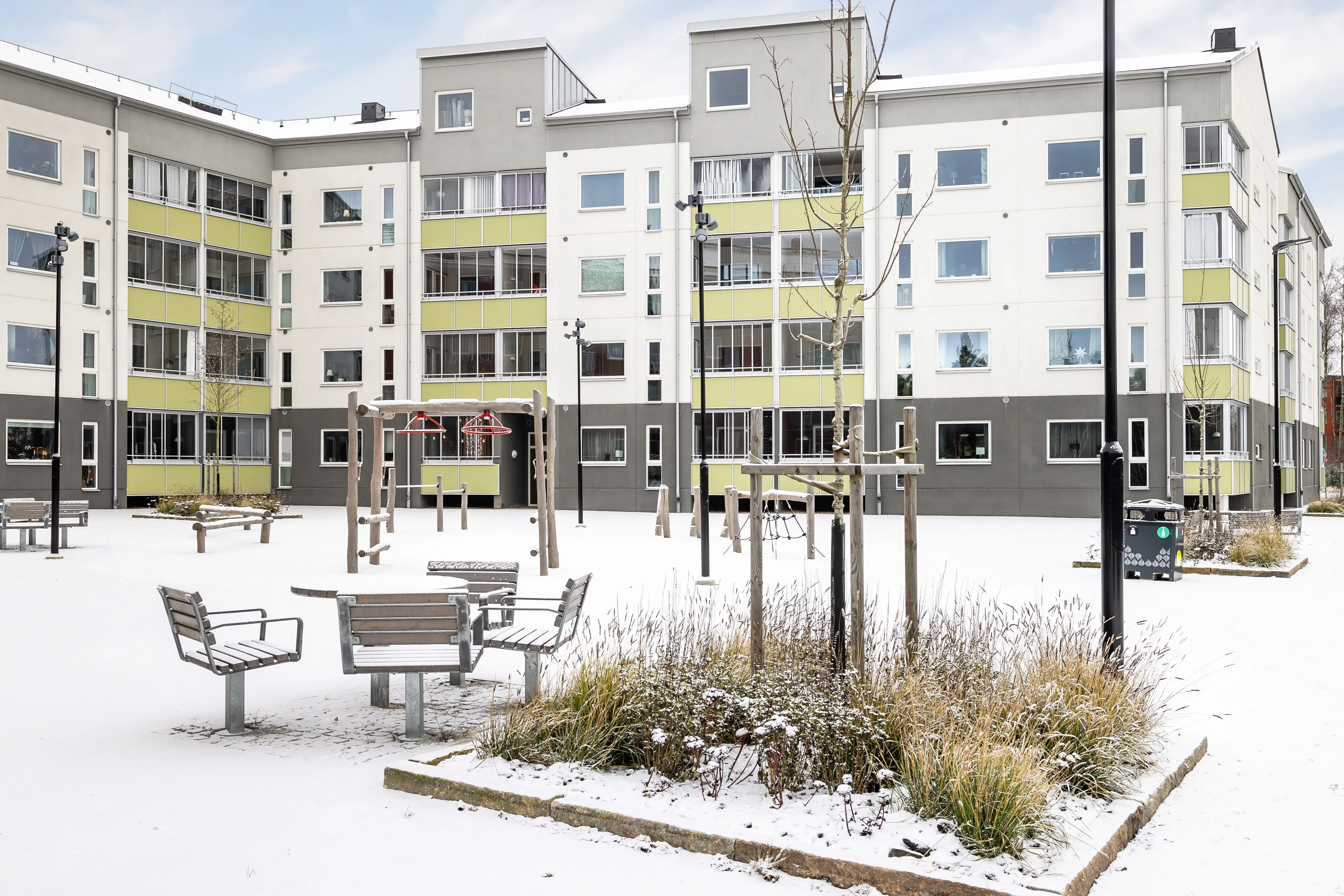 558994-25_017.jpg 15